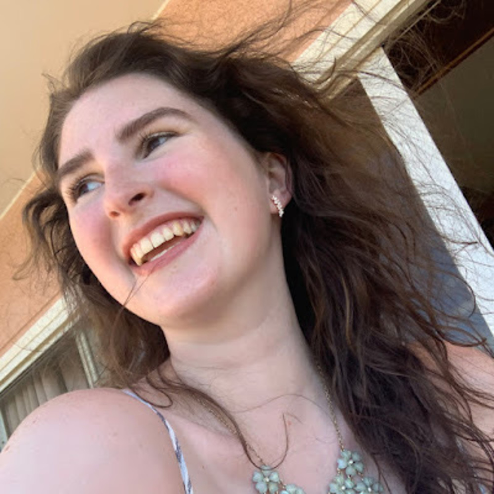 Meet your Posher, Emily